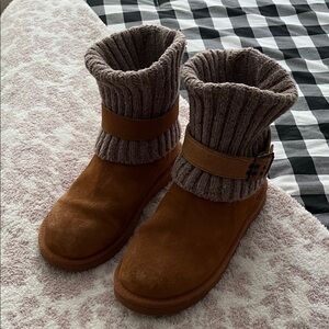 Women’s size 9 UGG CAMBRIDGE convertible sweater boots